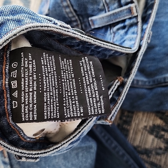 Vintage Harley Davidson jeans - Picture 11 of 12